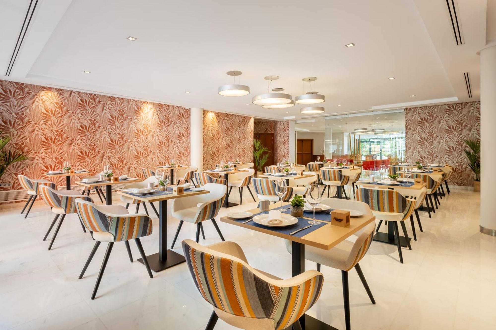 Exe Estepona Thalasso & Spa- Adults Only Экстерьер фото
